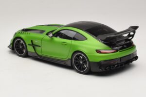 Mercedes AMG GT Black Series C190 Matt Green Metallic Minichamps 1:18 110032022 メタル - 画像 7/8
