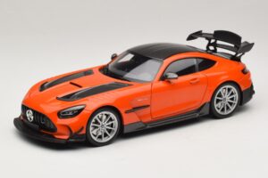 Mercedes AMG GT Black Series C190 オレンジ シルバーホイール付き Minichamps 1:18 110032024 メタル