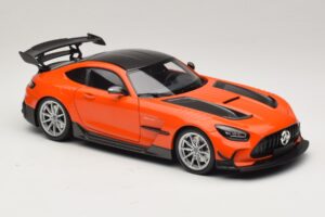 Mercedes AMG GT Black Series C190 オレンジ シルバーホイール付き Minichamps 1:18 110032024 メタル - 画像 6/8