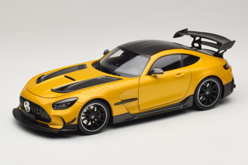Mercedes AMG GT Black Series C190 Solarbeam Yellow Metallic Minichamps 1:18 110032021 メタル