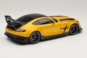 Mercedes AMG GT Black Series C190 Solarbeam Yellow Metallic Minichamps 1:18 110032021 メタル - 画像 3/8