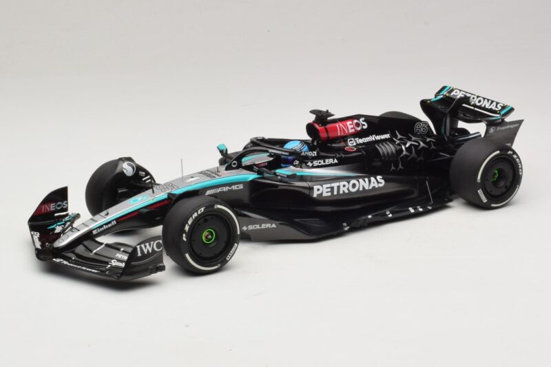 Mercedes AMG Petronas W15 E Performance G. Russell 2024 Minichamps 1:18 110240163 レジン