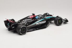 Mercedes AMG Petronas W15 E Performance G. Russell 2024 Minichamps 1:18 110240163 レジン - 画像 2/7