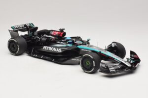 Mercedes AMG Petronas W15 E Performance G. Russell 2024 Minichamps 1:18 110240163 レジン - 画像 4/7