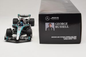 Mercedes AMG Petronas W15 E Performance G. Russell 2024 Minichamps 1:18 110240163 レジン - 画像 6/7