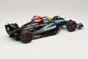 Mercedes AMG Petronas W15 E Performance L. Hamilton Winner British GP 2024 Minichamps 1:18 110241244 レジン - 画像 2/7