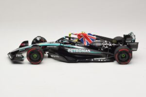 Mercedes AMG Petronas W15 E Performance L. Hamilton Winner British GP 2024 Minichamps 1:18 110241244 レジン - 画像 3/7