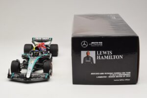 Mercedes AMG Petronas W15 E Performance L. Hamilton Winner British GP 2024 Minichamps 1:18 110241244 レジン - 画像 6/7