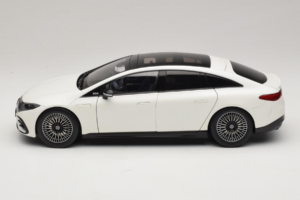 Mercedes EQS V297 Manufaktur Opalite White NZG 1:18 B66961049 メタル - 画像 4/8