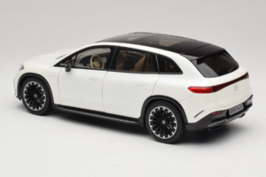 Mercedes EQS SUV X296 Manufaktur Diamond White NZG 1:18 B66960590 メタル - 画像 7/8
