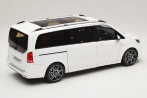 Mercedes V-Class W447 AMG Line ホワイト Norev 1:18 183876 メタル - 画像 3/8