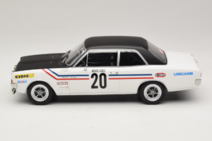 Opel Commodore A #20 H. Greder / P. Pagani Rally Monte Carlo 1971 MCG 1:18 MCG18561R メタル - 画像 3/6