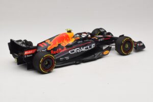 Oracle Red Bull Racing RB18 S. Perez Winner Monaco GP 2022 Minichamps 1:18 110220711 レジン - 画像 2/7