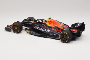 Oracle Red Bull Racing RB18 S. Perez Winner Monaco GP 2022 Minichamps 1:18 110220711 レジン - 画像 5/7