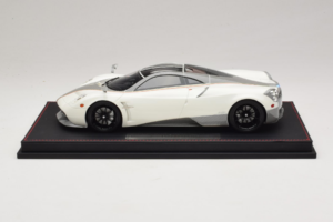 Pagani Huayra Luminous Green AB 1:18 REMC041 レジン