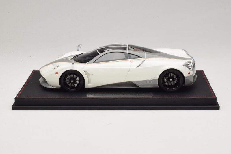 Pagani Huayra Luminous Green AB 1:18 REMC041 レジン