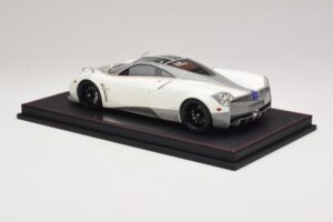 Pagani Huayra Luminous Green AB 1:18 REMC041 レジン - 画像 5/7