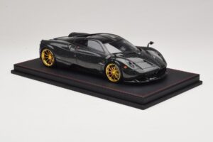 Pagani Huayra Starry Night Sky AB 1:18 REMC039 レジン - 画像 4/7