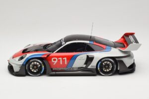 Porsche 911 992 GT3 R Rennsport GT Spirit 1:18 GT495 レジン - 画像 3/6