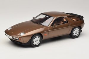 Porsche 928 S Tobacco Metallic GT Spirit 1:18 GT1005 レジン