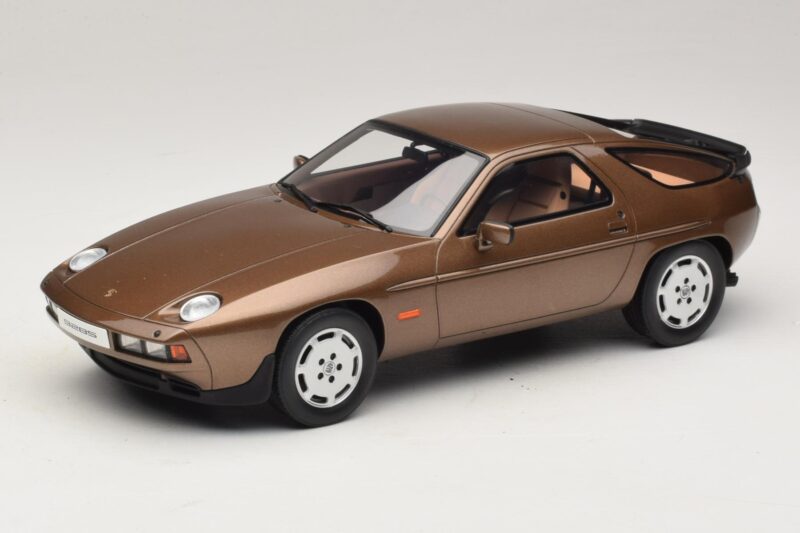 Porsche 928 S Tobacco Metallic GT Spirit 1:18 GT1005 レジン