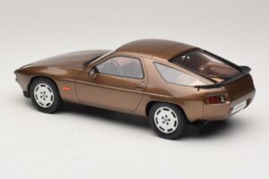 Porsche 928 S Tobacco Metallic GT Spirit 1:18 GT1005 レジン - 画像 5/6