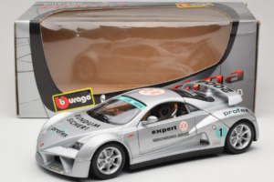 Giugiaro Prima シルバー Bburago 1:18 33130 メタル - 画像 8/8