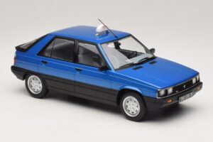 Renault 11 GTL Taxi James Bond MCG 1:18 MCG18833 メタル - 画像 4/6