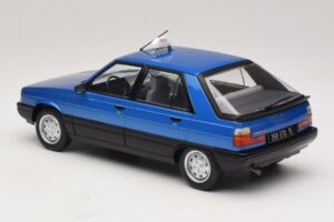 Renault 11 GTL Taxi James Bond MCG 1:18 MCG18833 メタル - 画像 5/6
