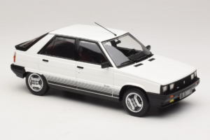 Renault 11 Turbo ホワイト MCG 1:18 MCG18589 メタル - 画像 4/6