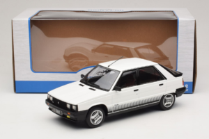 Renault 11 Turbo ホワイト MCG 1:18 MCG18589 メタル - 画像 6/6