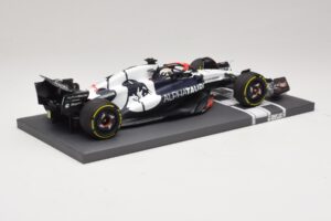 Scuderia AlphaTauri AT04 D. Ricciardo Hungarian GP 2023 Minichamps 1:18 117231203 レジン - 画像 2/7