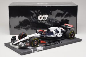 Scuderia AlphaTauri AT04 D. Ricciardo Hungarian GP 2023 Minichamps 1:18 117231203 レジン - 画像 7/7
