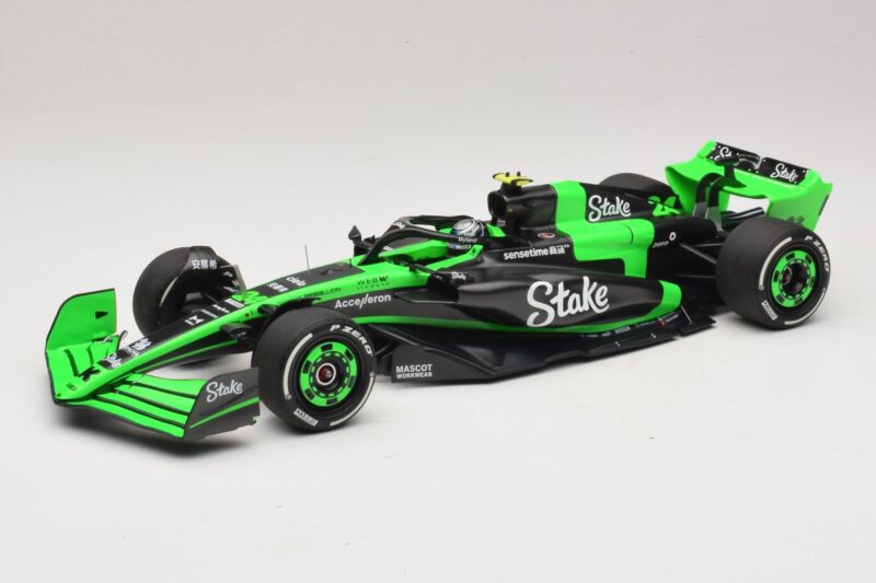 Stake Kick Sauber C44 G. Zhou Emilia Romagna GP 2024 Minichamps 1:18 117240124 レジン