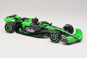 Stake Kick Sauber C44 G. Zhou Emilia Romagna GP 2024 Minichamps 1:18 117240124 レジン - 画像 4/7