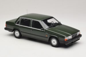 Volvo 740 GL ダークグリーン Minichamps 1:18 155171702 メタル - 画像 4/6
