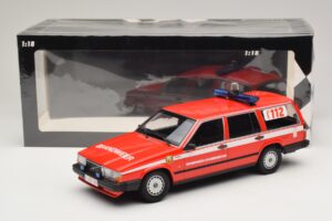 Volvo 740 GL エステート Brandweer Grobbendonk Minichamps 1:18 155171795 メタル - 画像 6/6