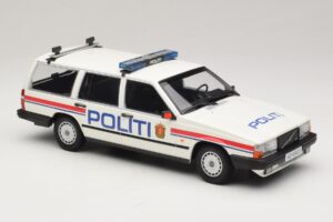 Volvo 740 GL エステート Politi Norway Minichamps 1:18 155171796 メタル - 画像 4/6