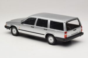 Volvo 740 GL エステート シルバー Minichamps 1:18 155171770 メタル - 画像 5/6