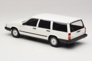 Volvo 740 GL エステート ホワイト Minichamps 1:18 155171772 メタル - 画像 5/6