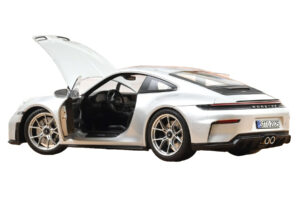 Porsche 911 992.2 GT3 Touring Package GT Silver Metallic Norev 1:18 187002 メタル - 画像 2/5