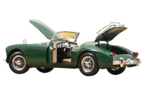 MG MGA British Racing Green Norev 1:18 182610 メタル - 画像 2/5
