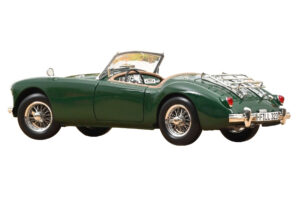 MG MGA British Racing Green Norev 1:18 182610 メタル - 画像 3/5