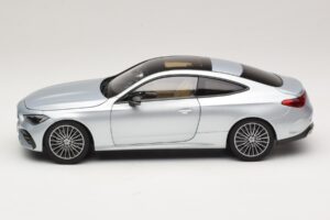 Mercedes CLE C236 クーペ Hightech Silver Norev 1:18 183939 メタル - 画像 4/8