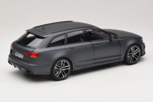 Audi RS6 C7 Avant Daytona Grey Minichamps 1:18 5011216225 メタル - 画像 2/8