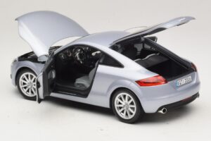Audi TT 8N Silverblue Metallic Minichamps 1:18 100015020 メタル - 画像 5/8