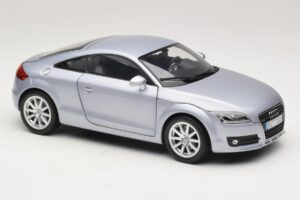 Audi TT 8N Silverblue Metallic Minichamps 1:18 100015020 メタル - 画像 6/8