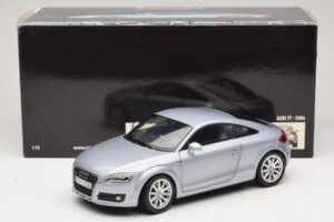 Audi TT 8N Silverblue Metallic Minichamps 1:18 100015020 メタル - 画像 8/8