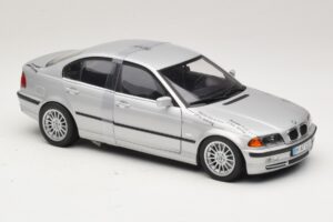 BMW 3-Series E46 6-Cylinder シルバー UT Models 1:18 20512 メタル - 画像 4/6