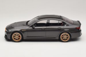 BMW M5 CS F90 Brands Hatch Grey Metallic GT Spirit 1:18 GT993 レジン - 画像 3/6